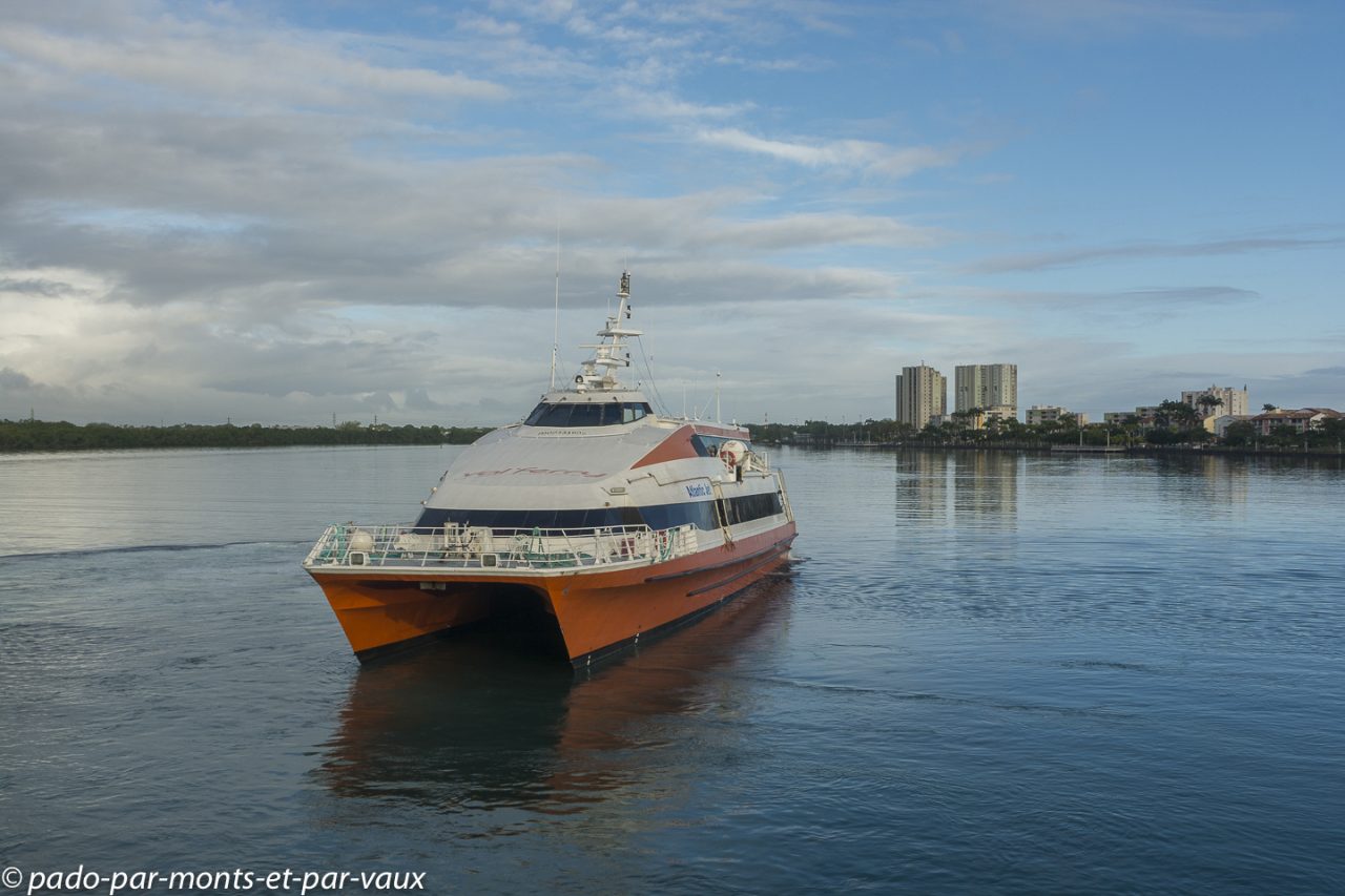 Location Voiture Gare Maritime Pointe A Pitre GUADELOUPE 2021-J6-Marie Galante-Caye Plate - Patrice & Dominique - Par